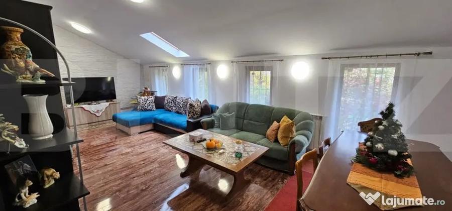 Casă cu 6 camere cu Teren 3000 Mp în Central