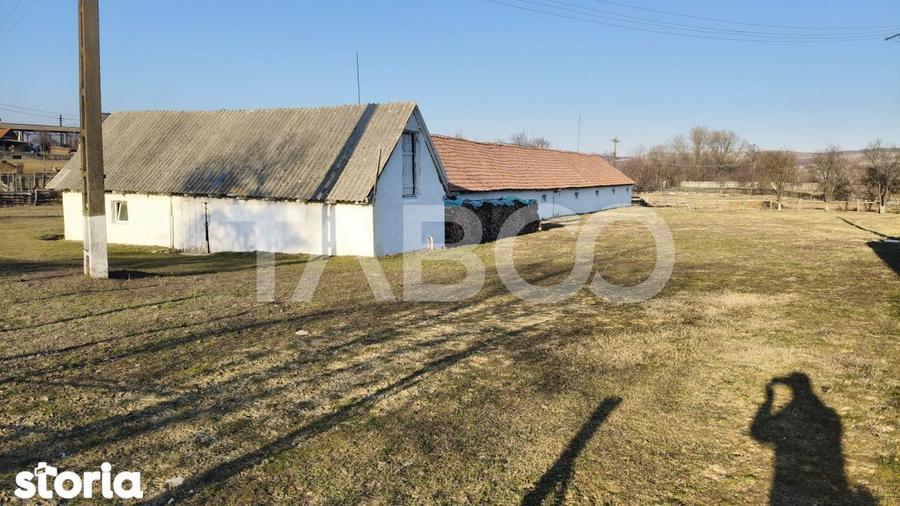 Casă cu 3 camere cu Teren 123 Mp în Pianu