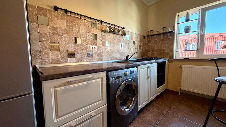 Apartament cu 2 camere decomandat, mobilat în Tomis III
