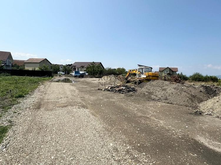 Teren agricol intravilan de 4700 mp, în Stupini