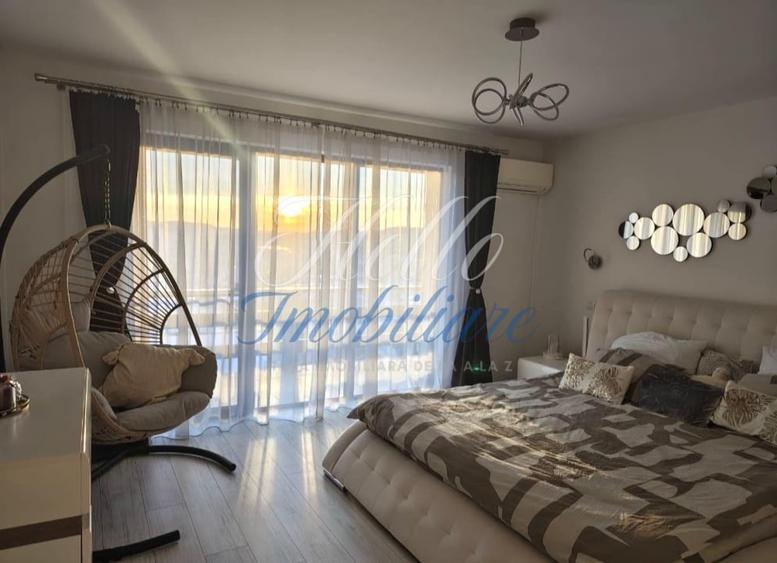 Duplex cu 4 camere cu Garaj în Florești