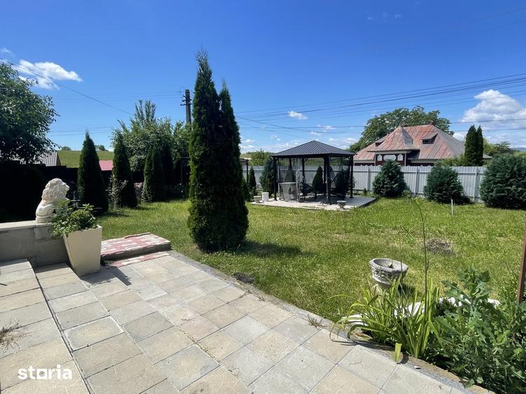 Casă cu 5 camere cu Teren 500 Mp în Ștefan cel Mare