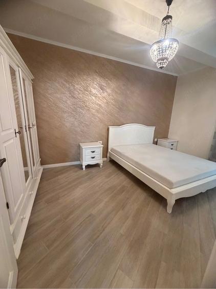 Apartament cu 3 camere decomandat în Dumbrăvița