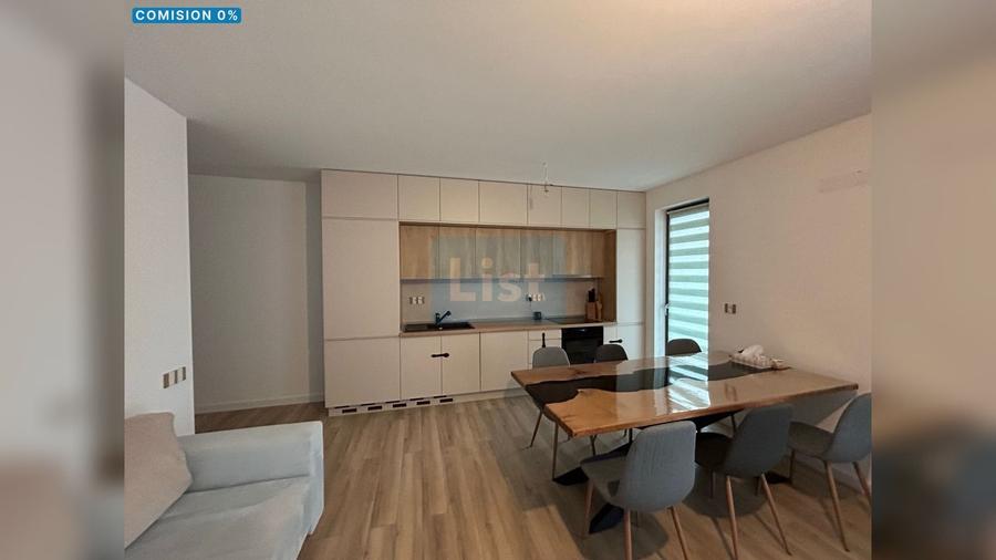 Apartament cu 3 camere semidecomandat în Zorilor