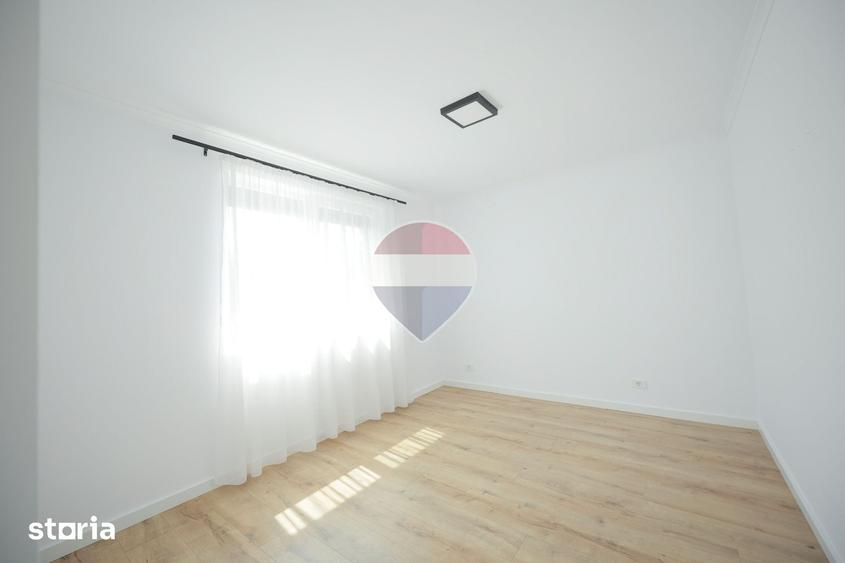 Casă cu 4 camere cu Teren 327 Mp în Oncea
