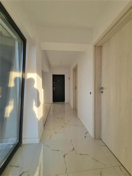 Apartament cu 2 camere semidecomandat, mobilat în Bucureștii Noi