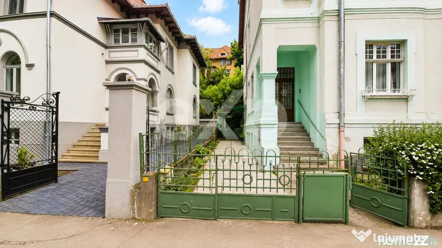 Apartament cu 2 camere semidecomandat, mobilat în Centrul Istoric