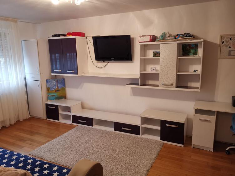 Apartament cu 2 camere decomandat în Micro 5