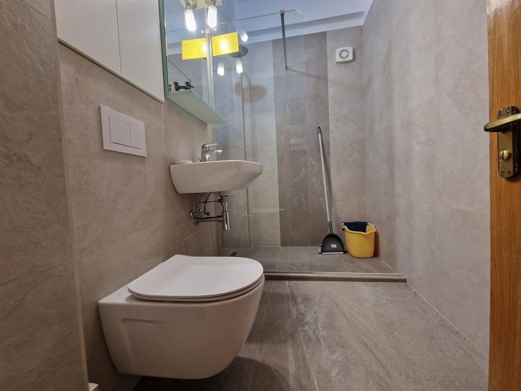Apartament cu 2 camere decomandat în Ultracentral