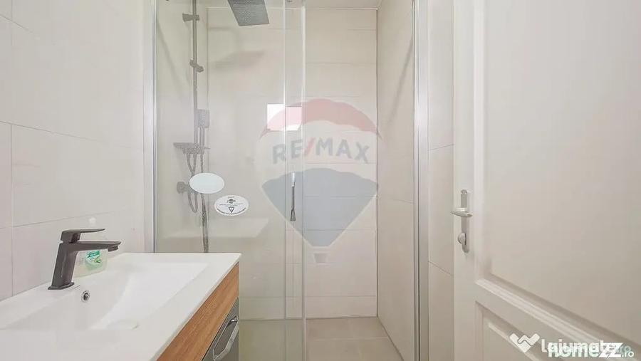 Casă cu 3 camere cu Teren 1400 Mp în Stupini