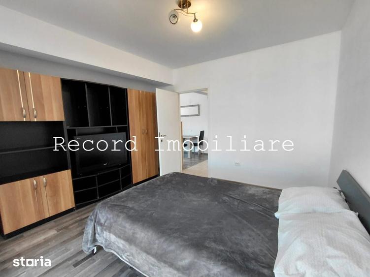 Apartament cu 3 camere semidecomandat în Florești