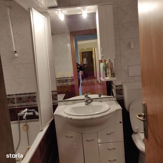 Apartament cu 4 camere în Unirii