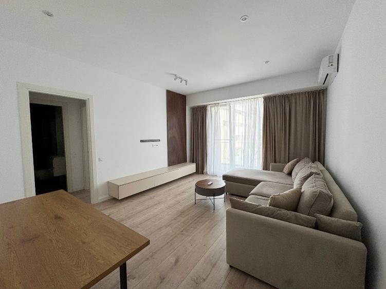 Apartament cu 2 camere semidecomandat, mobilat în Sisești