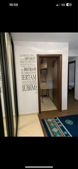 Apartament cu 2 camere semidecomandat în Apărătorii Patriei