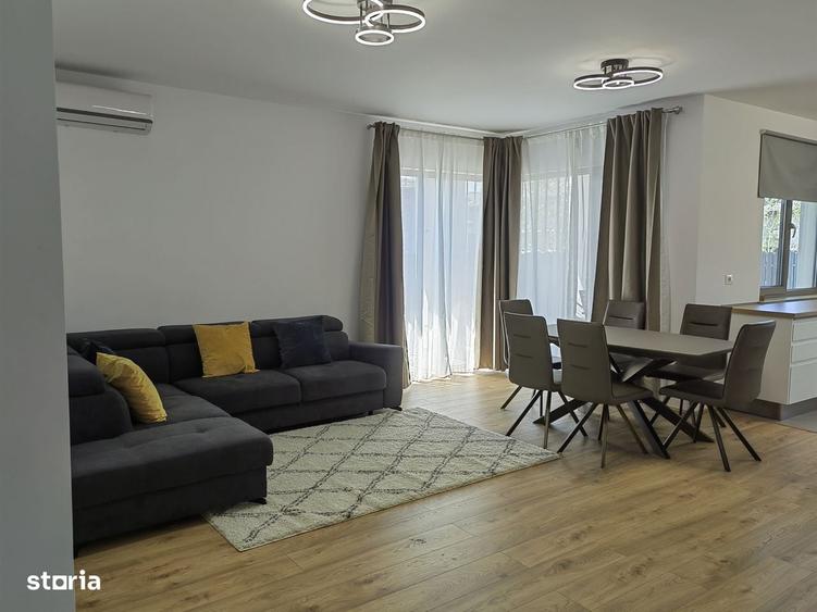 Casă cu 4 camere decomandat în Corbeanca