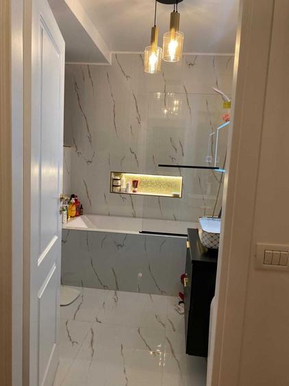 Apartament cu 3 camere semidecomandat în Lacul Morii