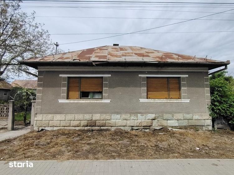Casă cu 3 camere cu Teren 2571 Mp în Bonț