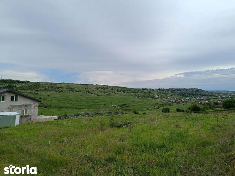 Teren de 1212 mp, în Aroneanu