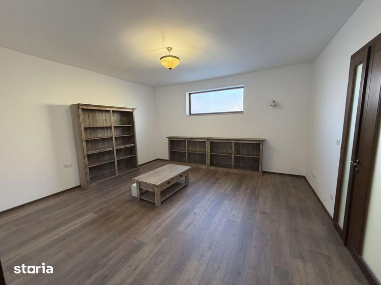 Casă cu 3 camere cu Teren 100 Mp în Semicentral