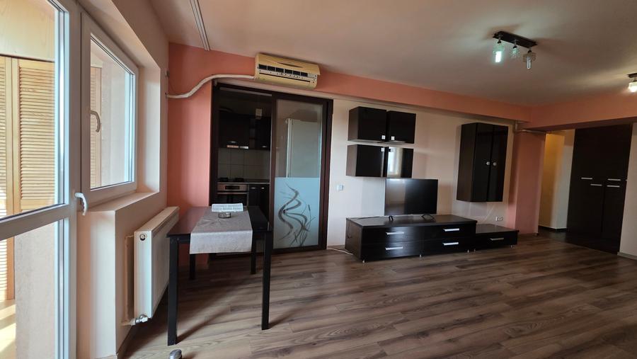 Apartament cu 3 camere semidecomandat în Vitan-Bârzești