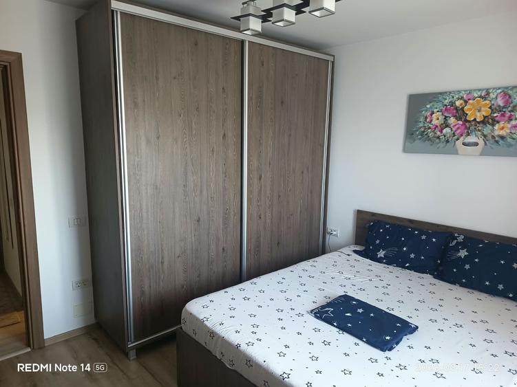Apartament cu 2 camere decomandat în Triaj