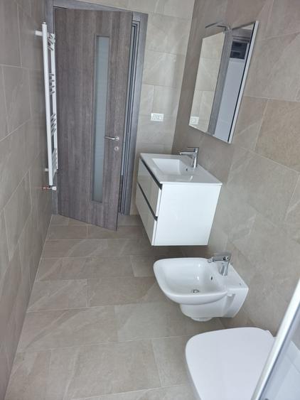 Apartament cu 2 camere decomandat în Giroc