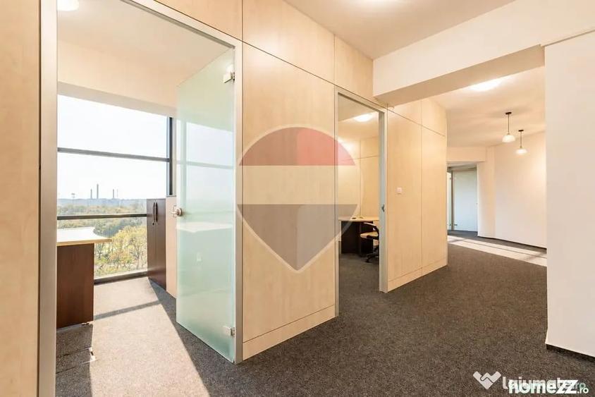 Spațiu comercial, de 285 mp, în Baba Novac