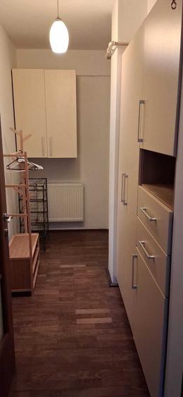 Chirie apartament central: 2 camere pe doua nivele etaj 4+mansarda - 5