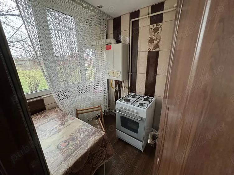 Apartament cu 2 camere semidecomandat în Central