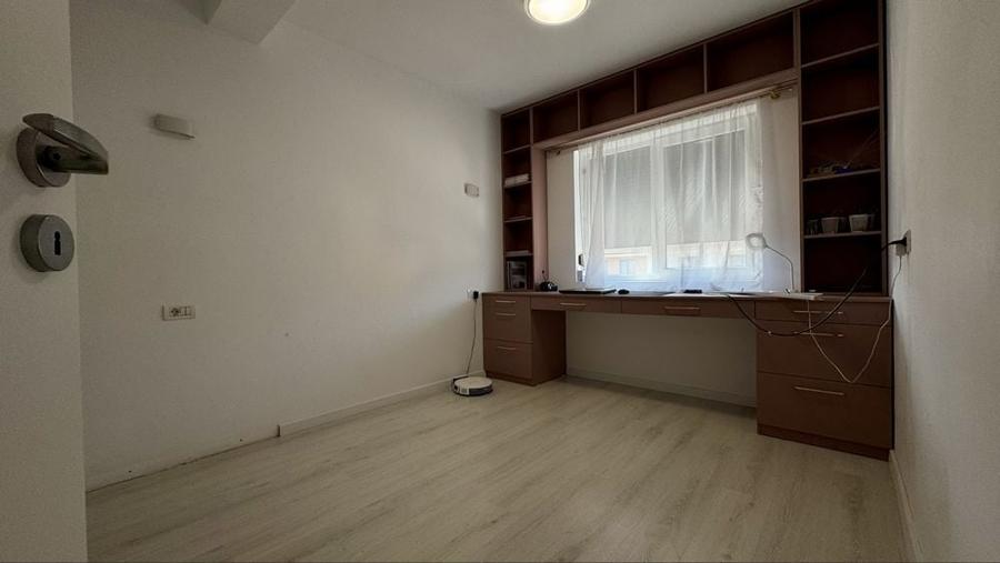 Apartament cu 3 camere în Giroc
