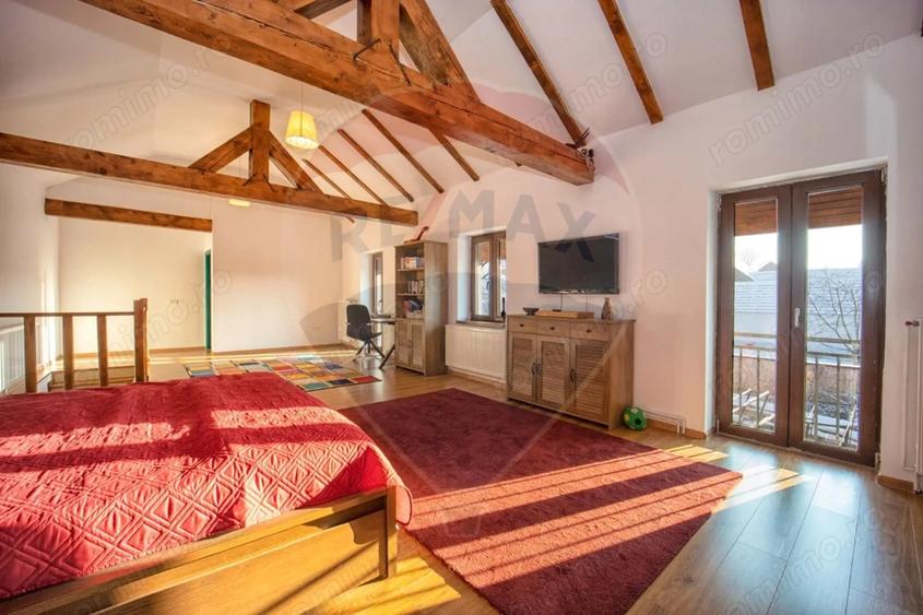 Casă cu Teren 835 Mp în Central