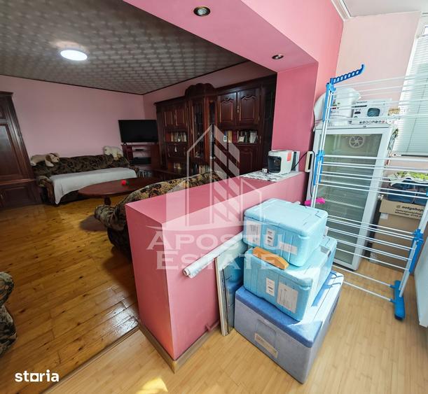 Apartament cu 2 camere decomandat în Mircea cel Bătrân