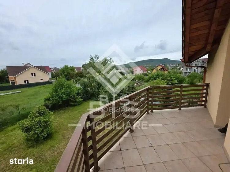 Casă cu 6 camere cu Teren 1200 Mp în Unirea