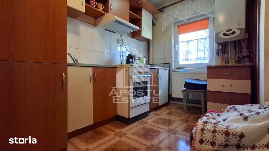 Apartament cu 3 camere în Micălaca