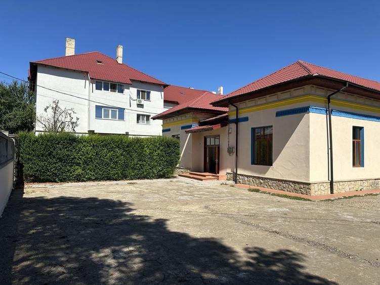 Spațiu comercial, de 360 mp, în Central