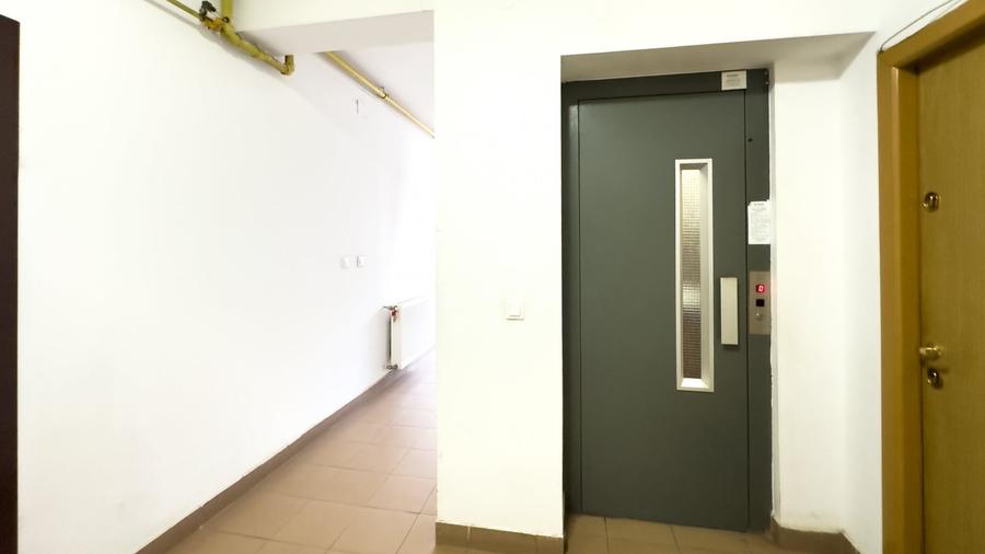 Apartament cu 2 camere, mobilat în Păcii