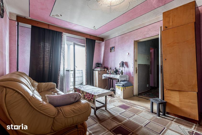 Apartament cu 4 camere în Micălaca