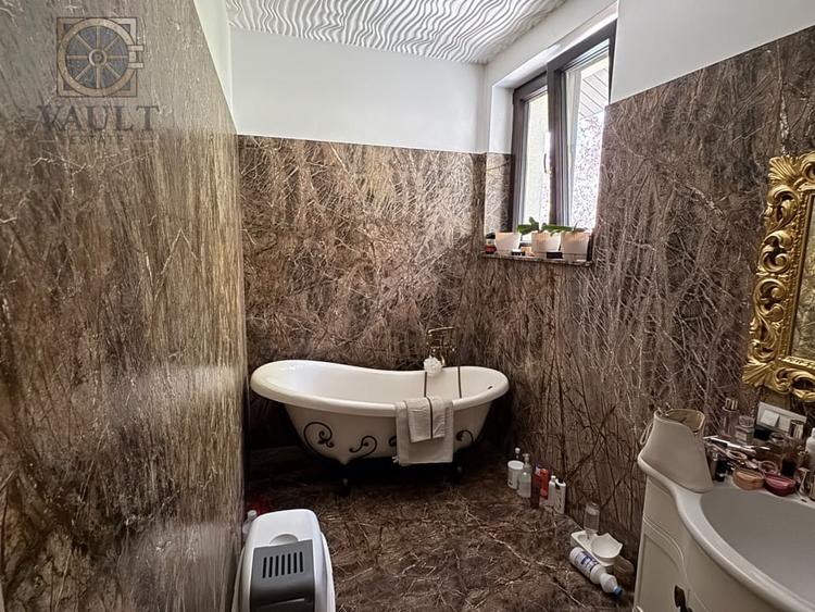 Casă individuală cu 4 camere cu Canalizare în Brâncoveanu