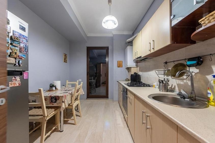 Apartament cu 3 camere în Vitanul Nou