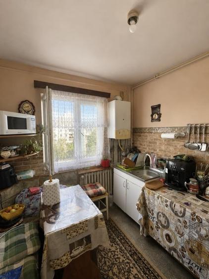 Apartament cu 3 camere semidecomandat în Mănăștur
