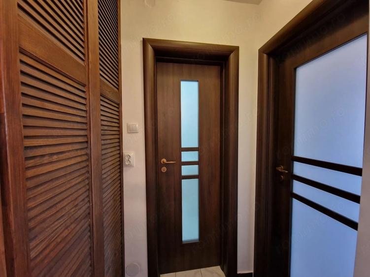 Apartament cu 4 camere decomandat în Ștrand