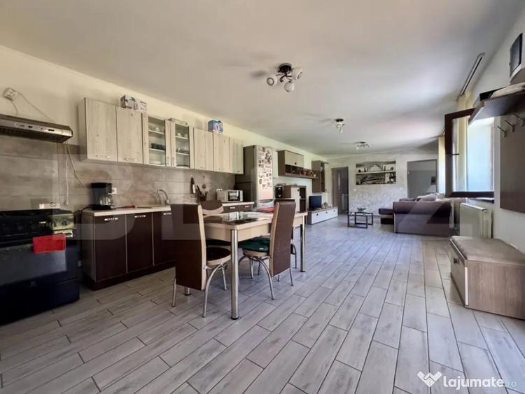 Casă cu 3 camere cu Teren 2800 Mp în Leordeni