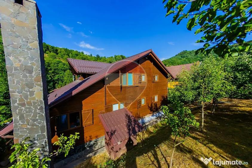 Casă cu 4 camere cu Teren 982 Mp în Coaș