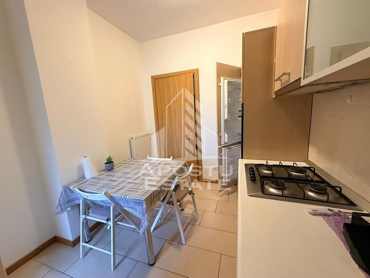 Apartament cu 3 camere decomandat, mobilat în Dumbrăvița