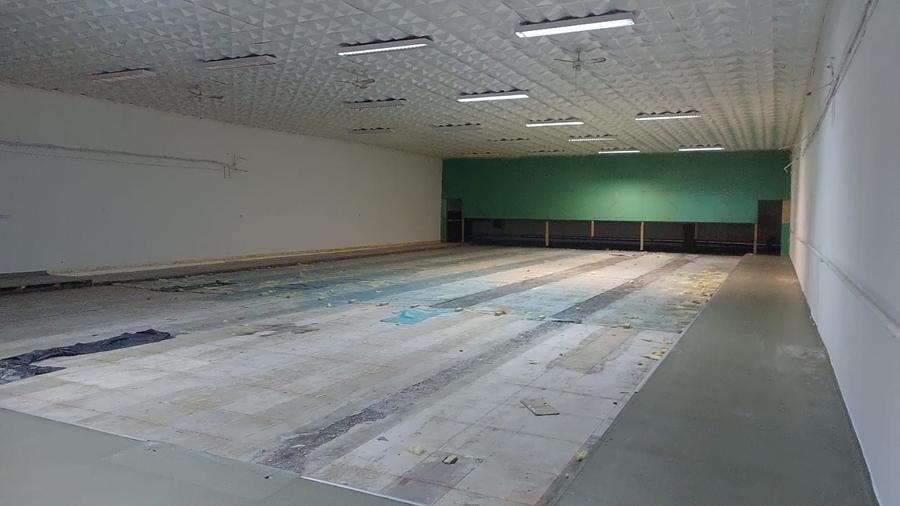 Spațiu industrial, de 900 mp, în Aleea Carpați