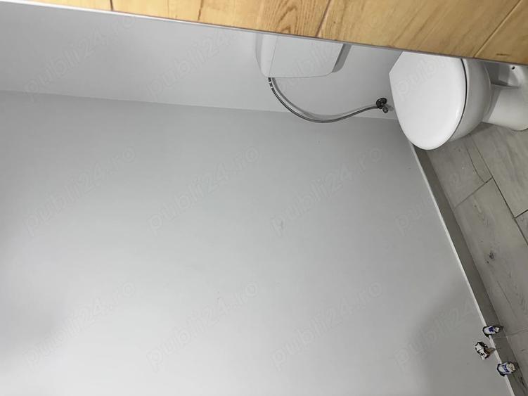 Apartament cu 3 camere decomandat în Iosia