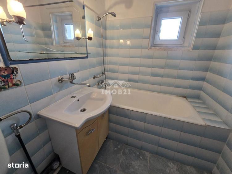 Apartament cu 4 camere decomandat în Bughea de Sus