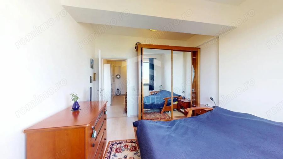 Apartament cu 2 camere decomandat în Politehnica