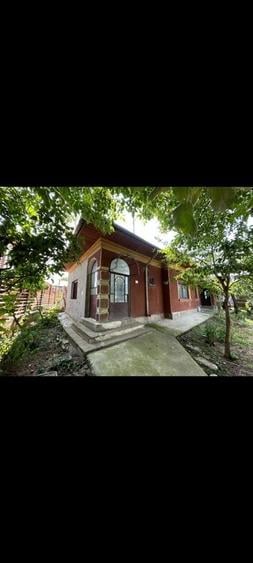 Casă cu 4 camere în Comana