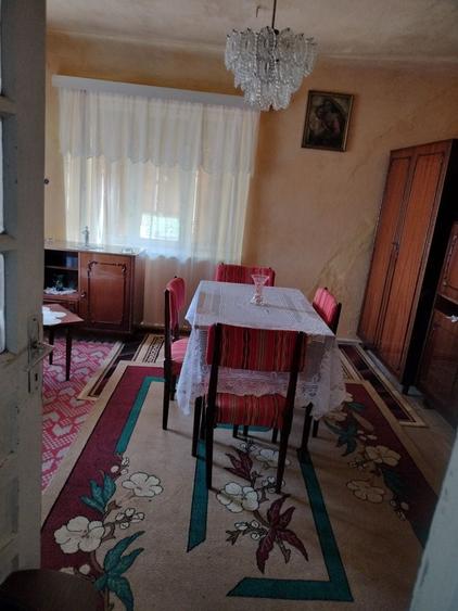 Casă cu 3 camere în Florești